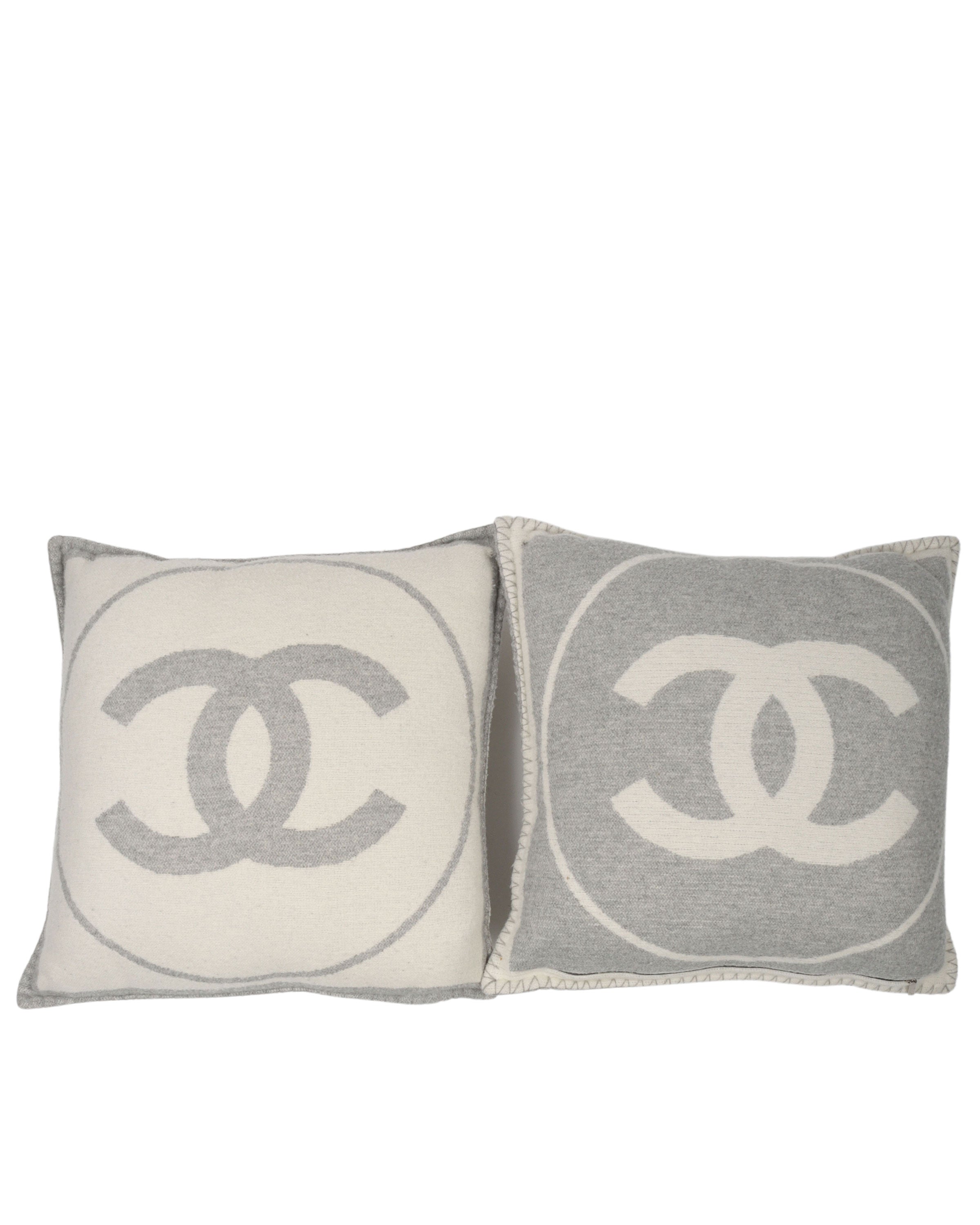 Chanel Puffer/pillow & chain wrap