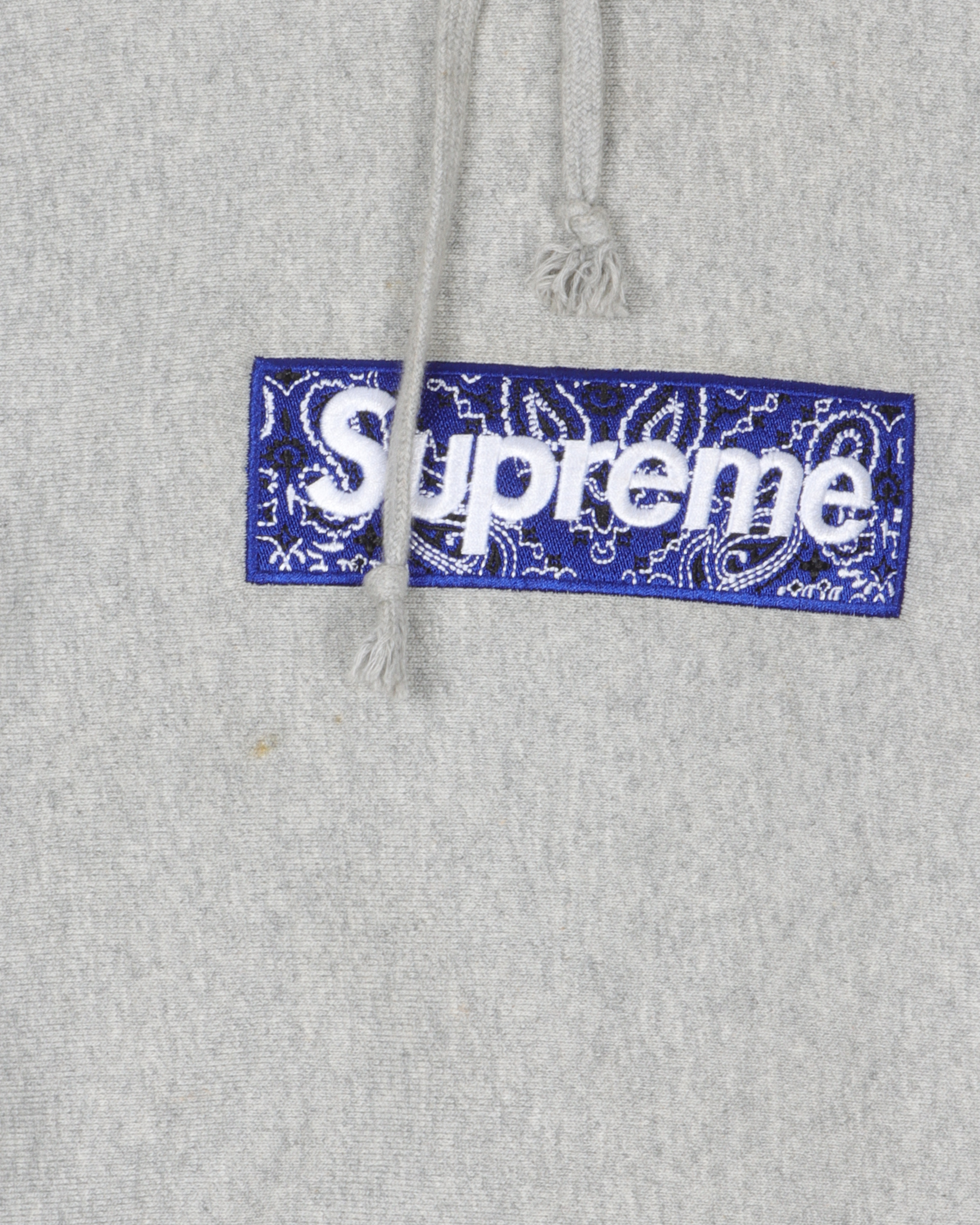 Supreme paisley box 2024 logo