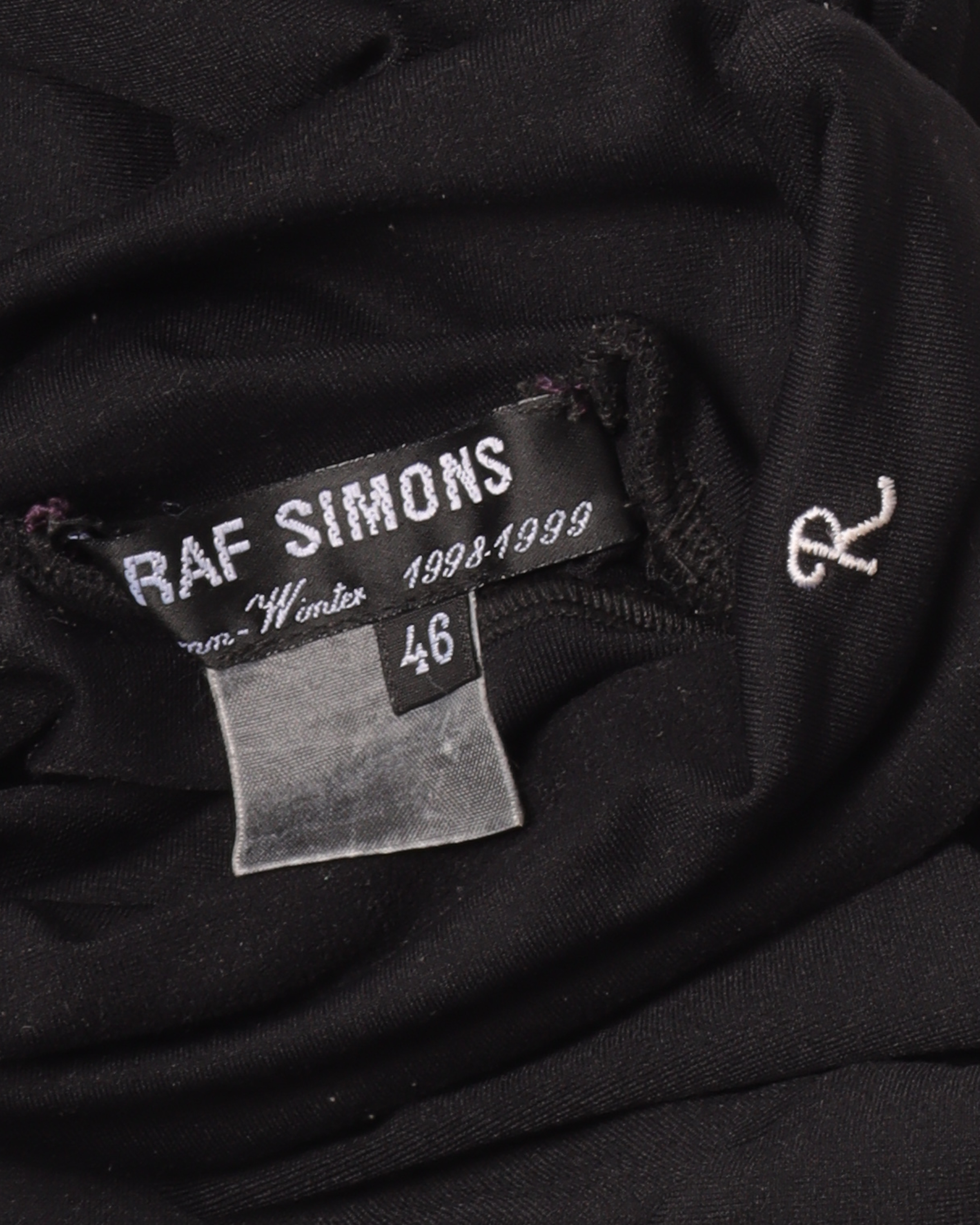 FW98 Embroidered "R" Turtleneck Shirt