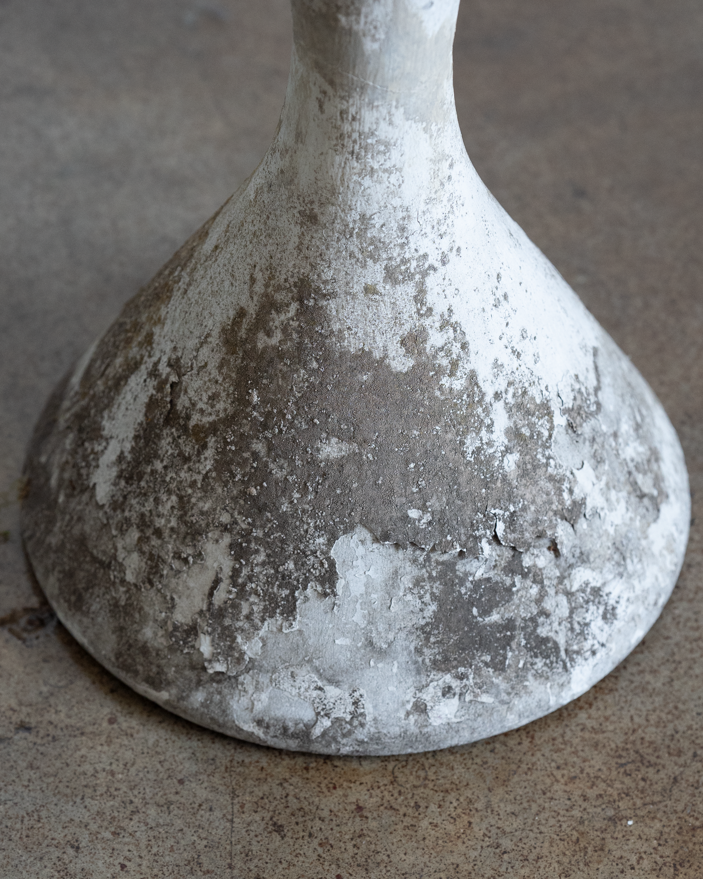 Hourglass Planter (Small)