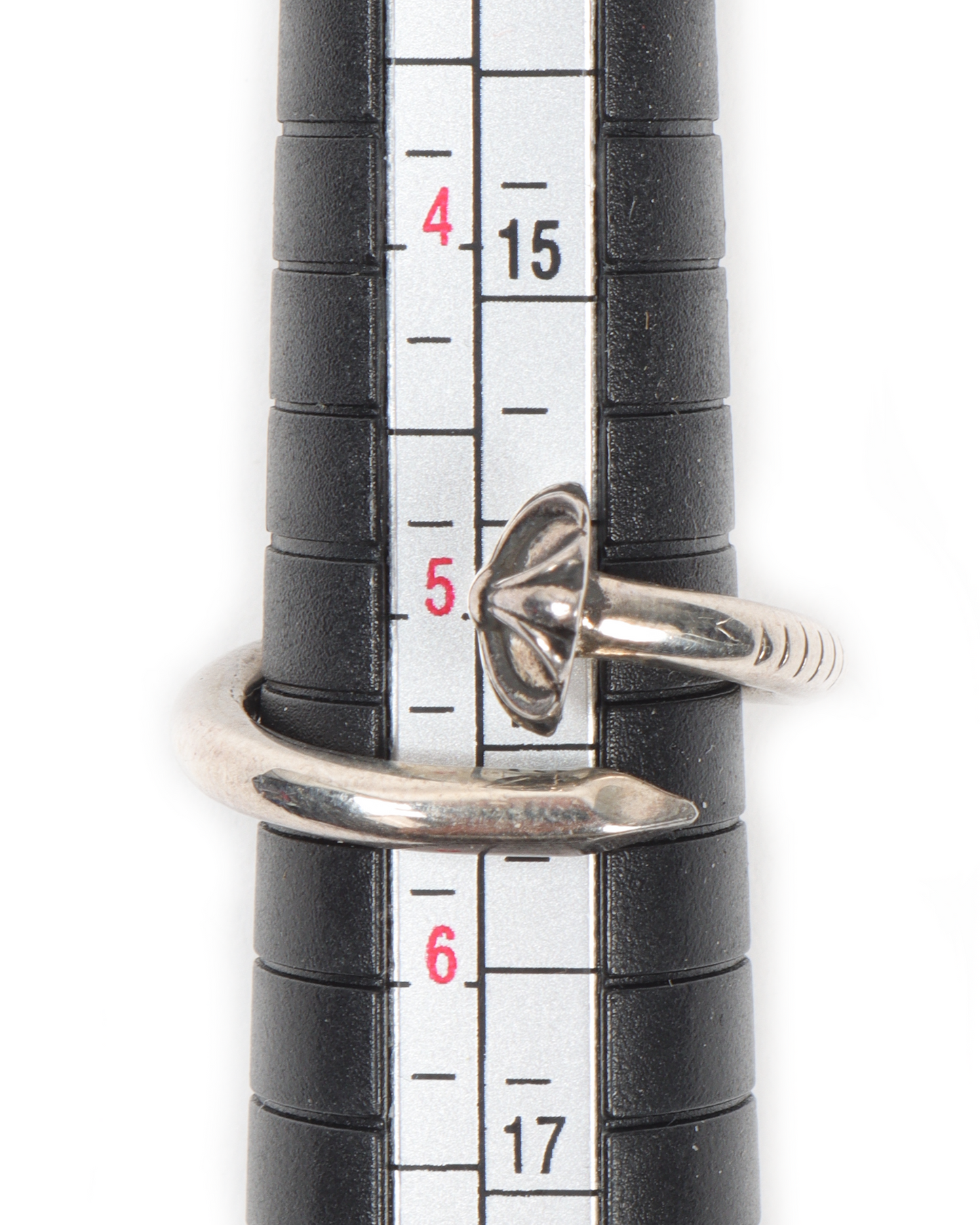 Nail Ring
