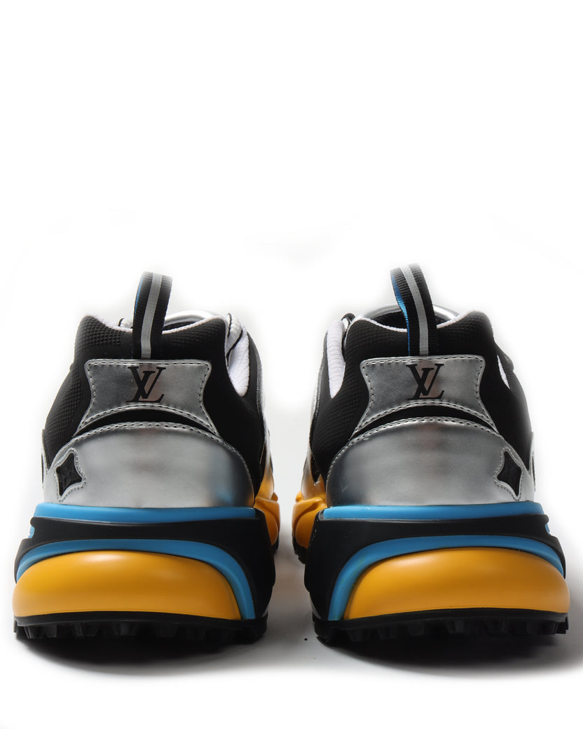 Louis Vuitton LV Runner Tatic Sneaker, Grey, 7.5
