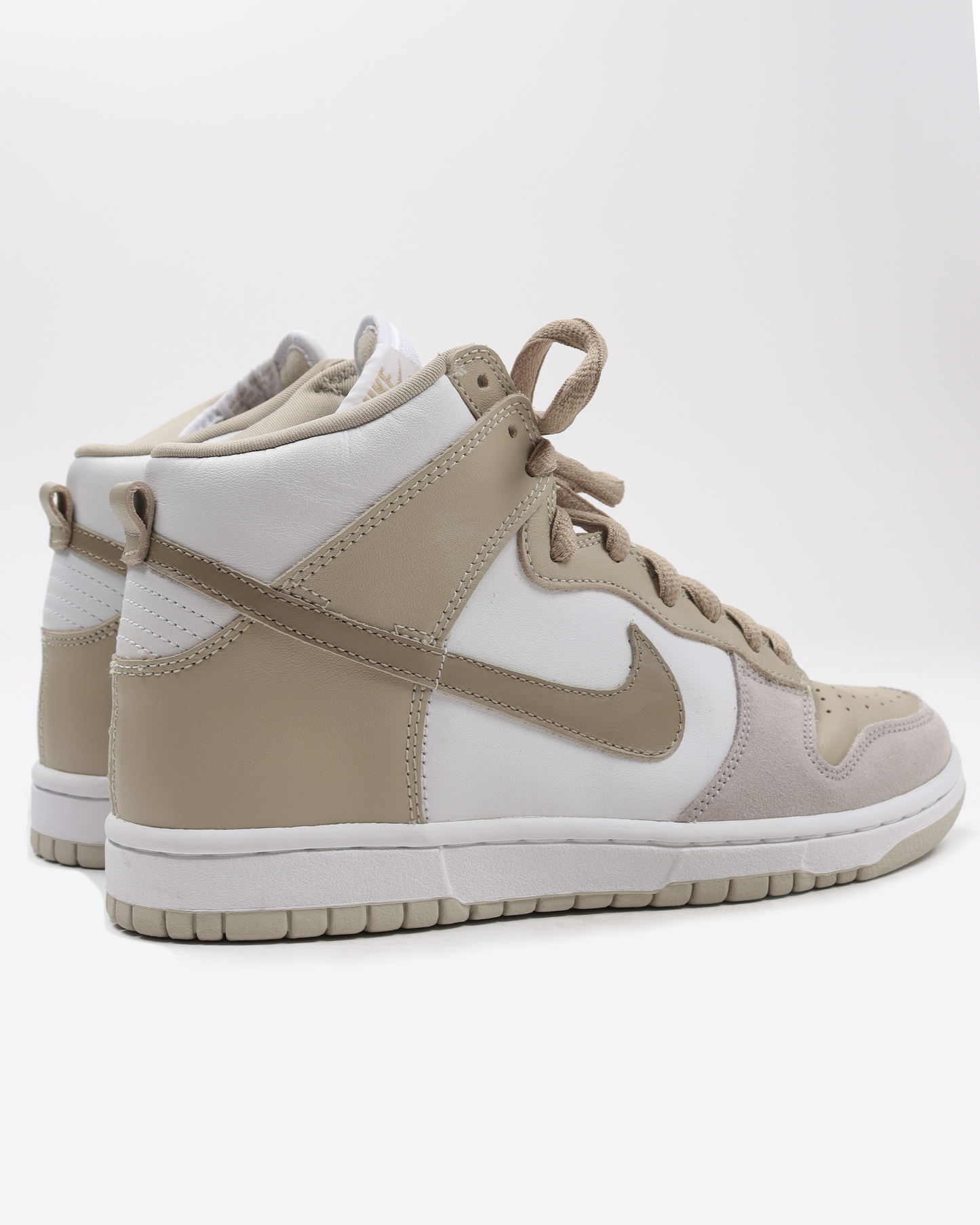 SB Dunk High Khaki