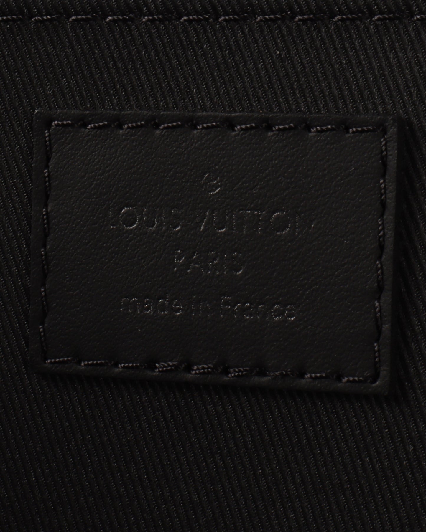 Document Damier Nigo Pochette Jour