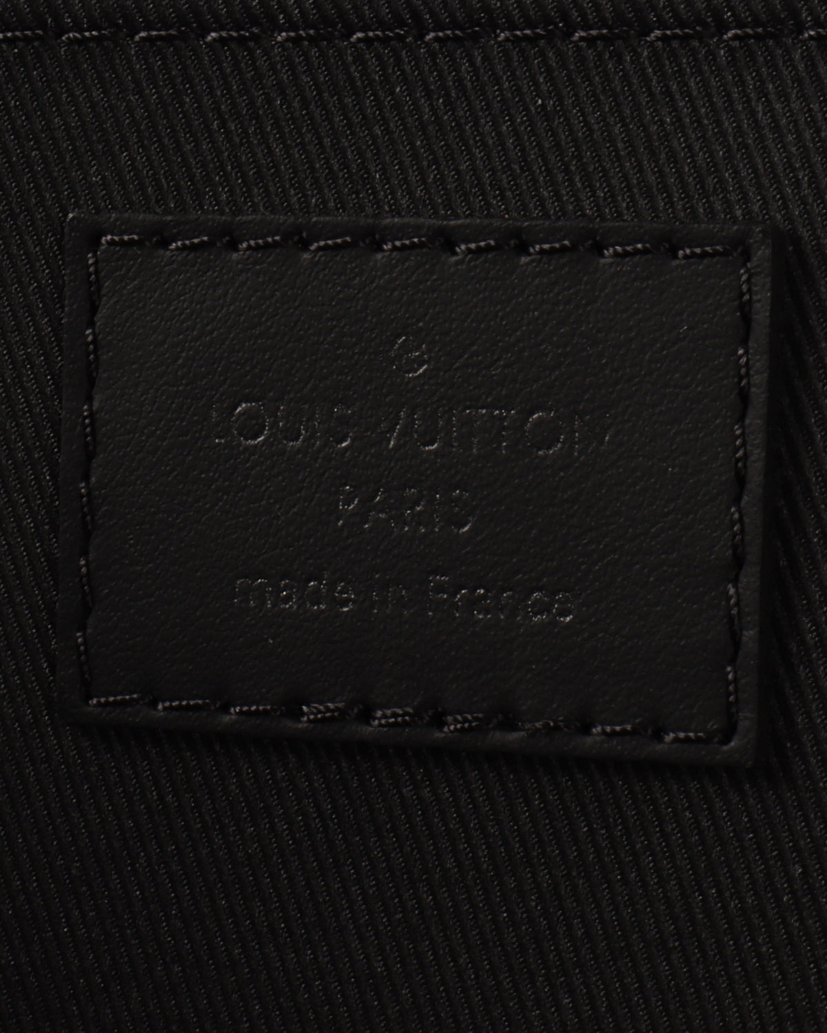 Document Damier Nigo Pochette Jour