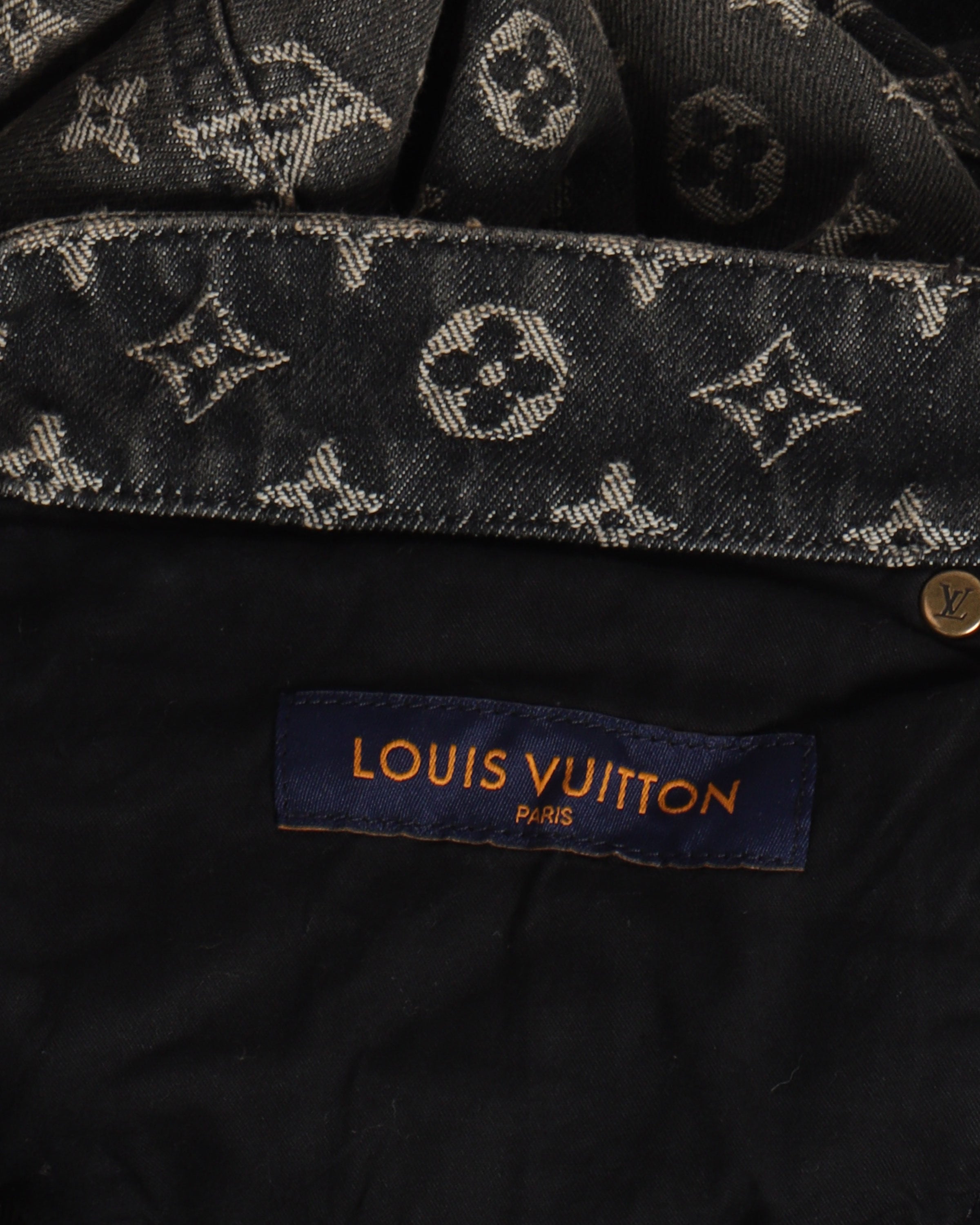 Louis Vuitton FW22 Runway distressed baggy Lv monogram jeans in 2023