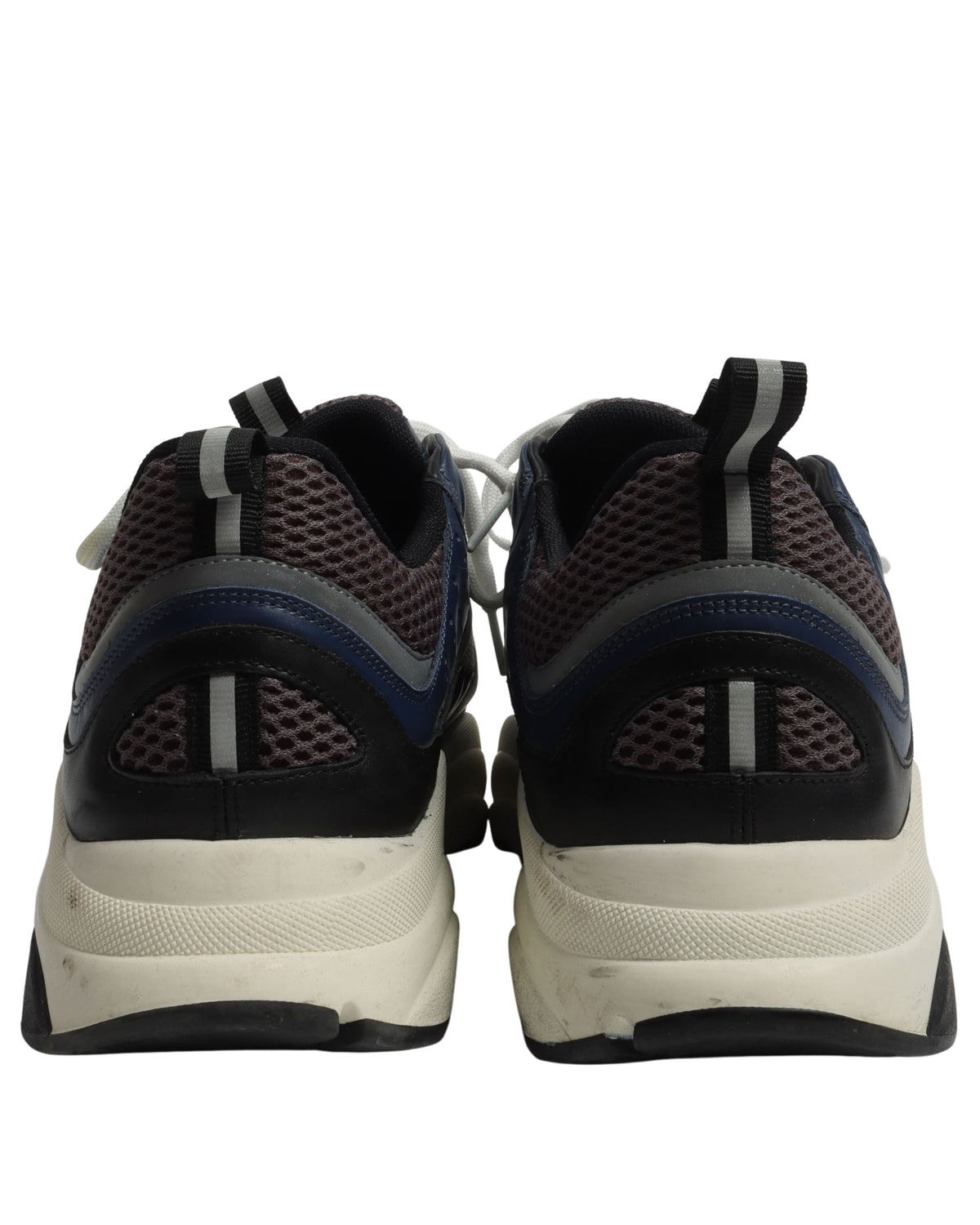 B22 Sneakers
