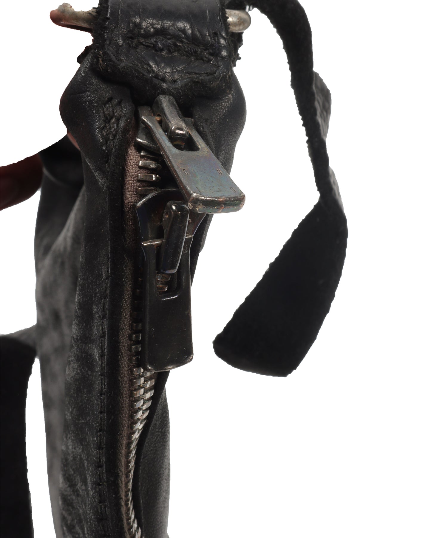 Q150 Leather Bag