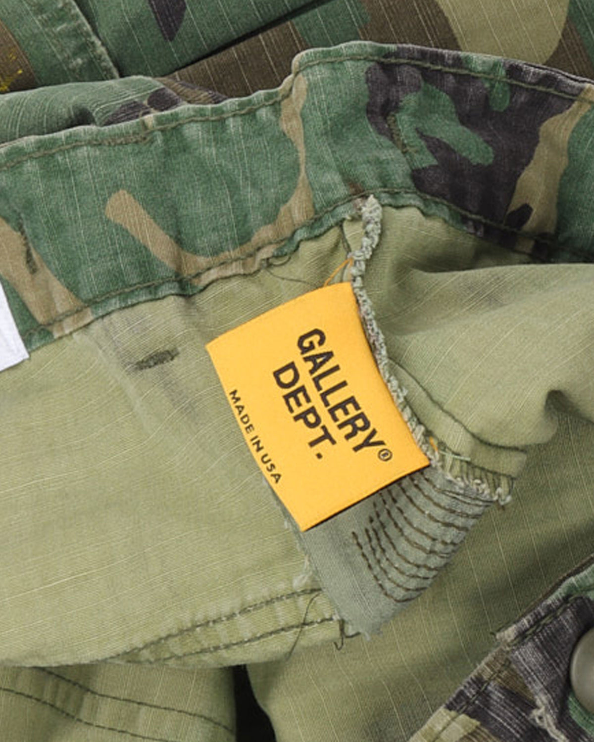 Camouflage "G" Patch Cargo Shorts