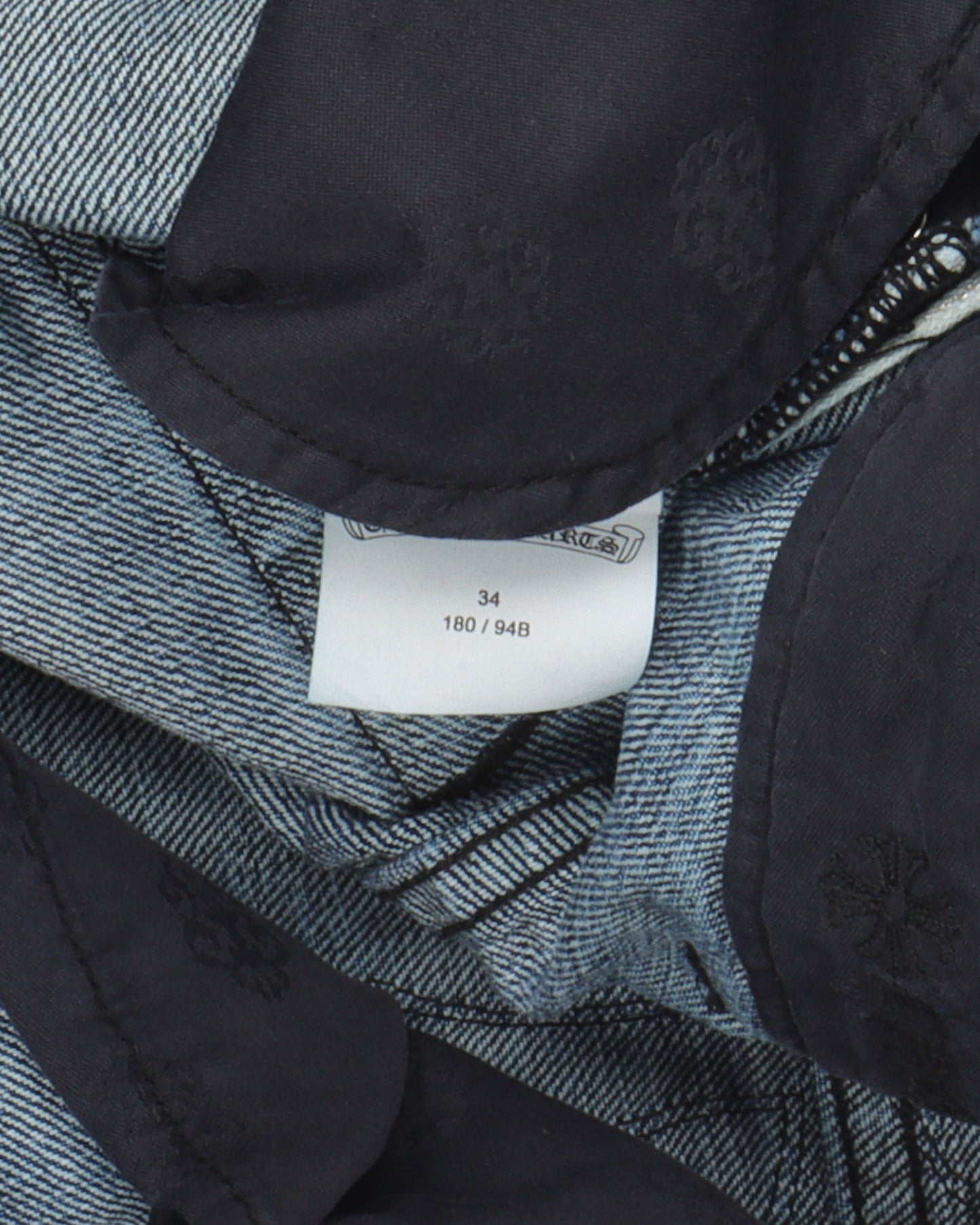 Fluer Knee Denim w/ 31 Patches