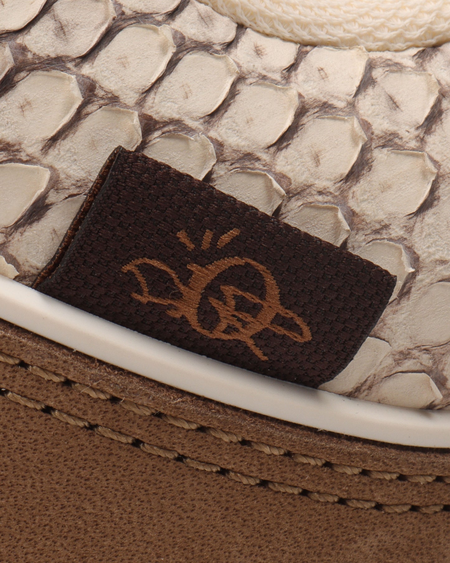 Cactus Jack Python B713