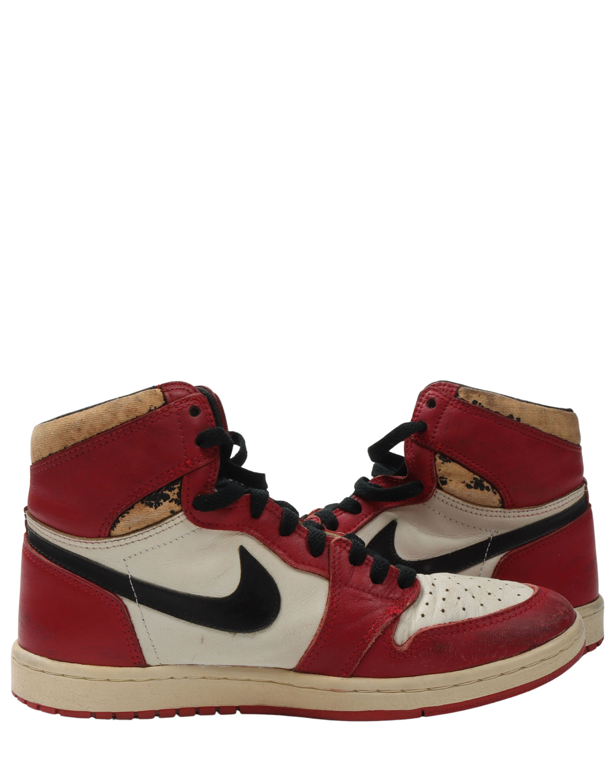 Air Jordan 1 Retro High OG "Chicago" (1985)