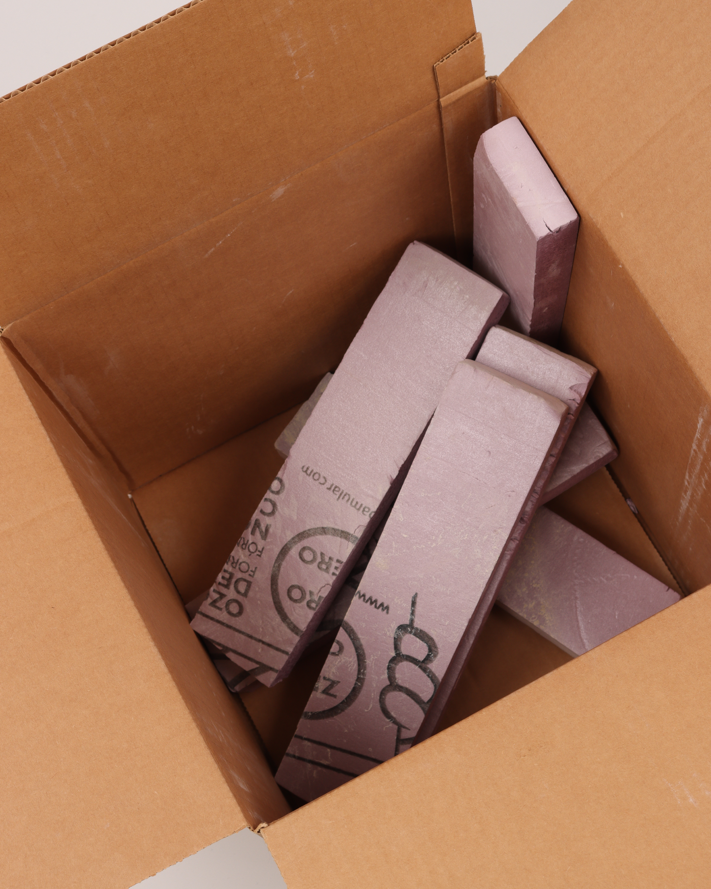 'Cracked Skull' Graphic Box