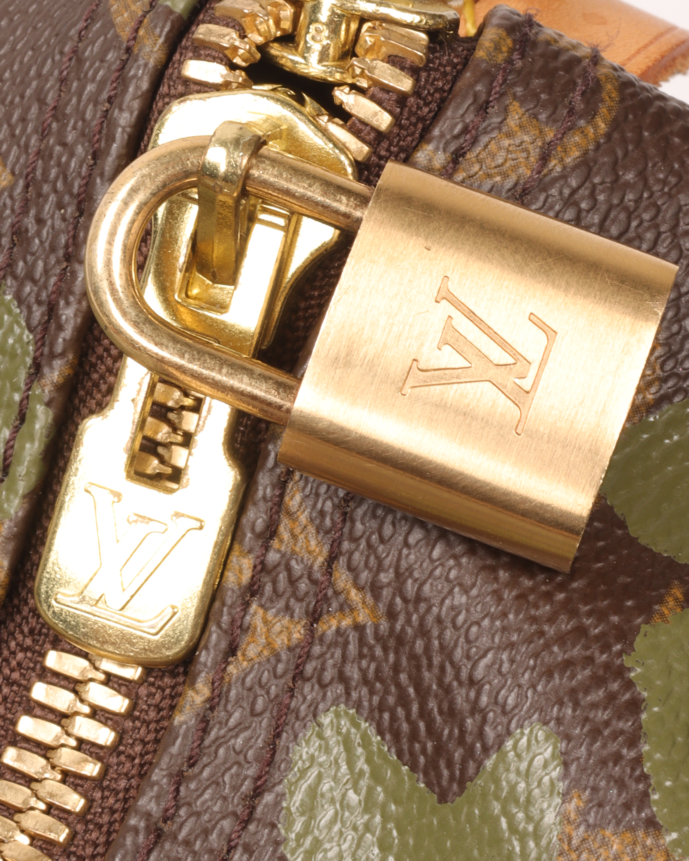 Louis Vuitton Graffiti limited edition Brown Leather Cloth ref.39344 - Joli  Closet