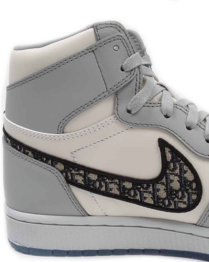 Jordan x Dior Grey/White Leather Air Jordan 1 Retro High Top Sneakers Size  43 Dior