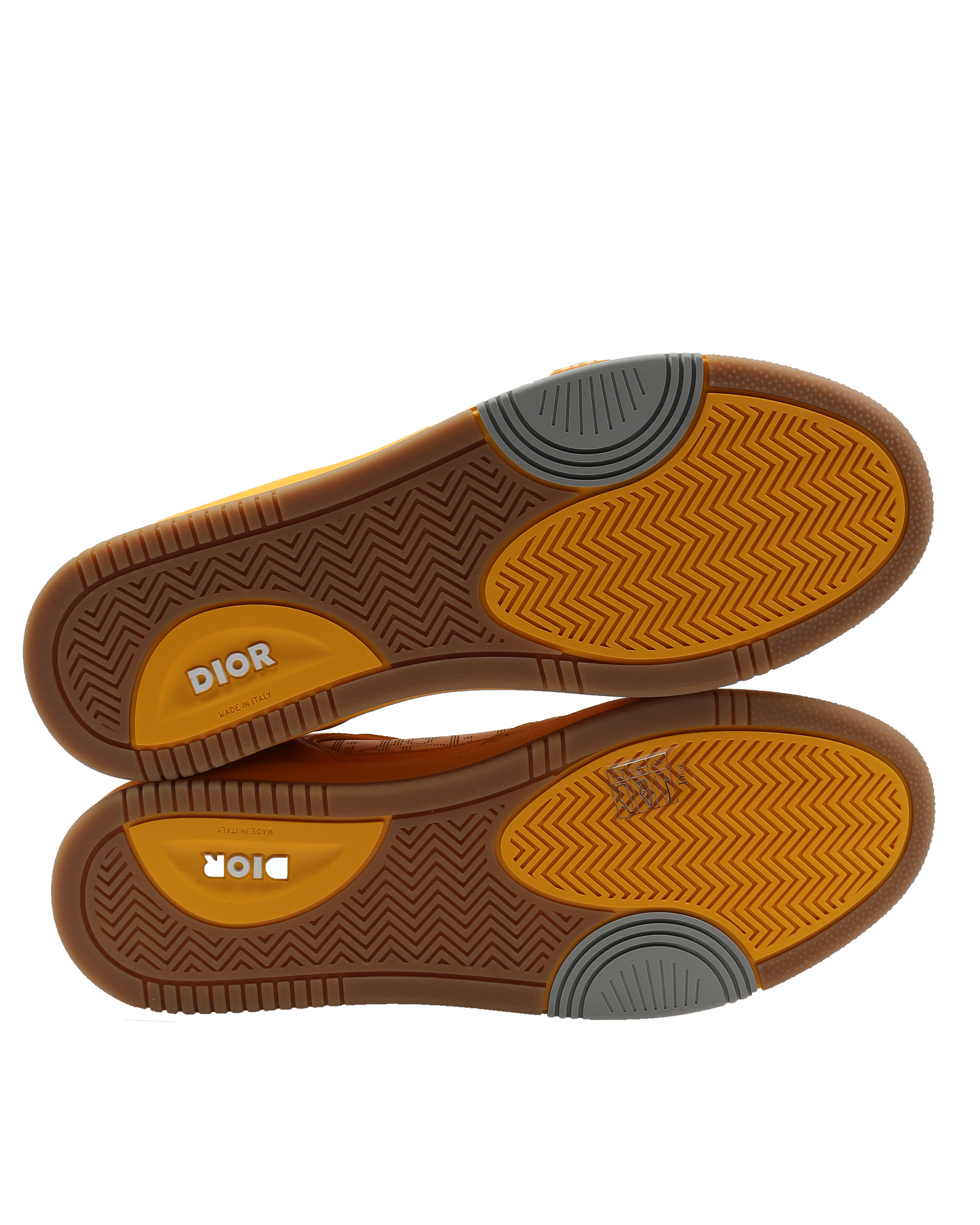 World Tour B27 Low-Top Sneaker