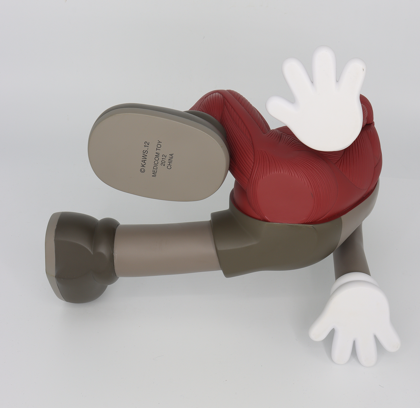 Resting Place Vinyl Figure - Brown (2013)