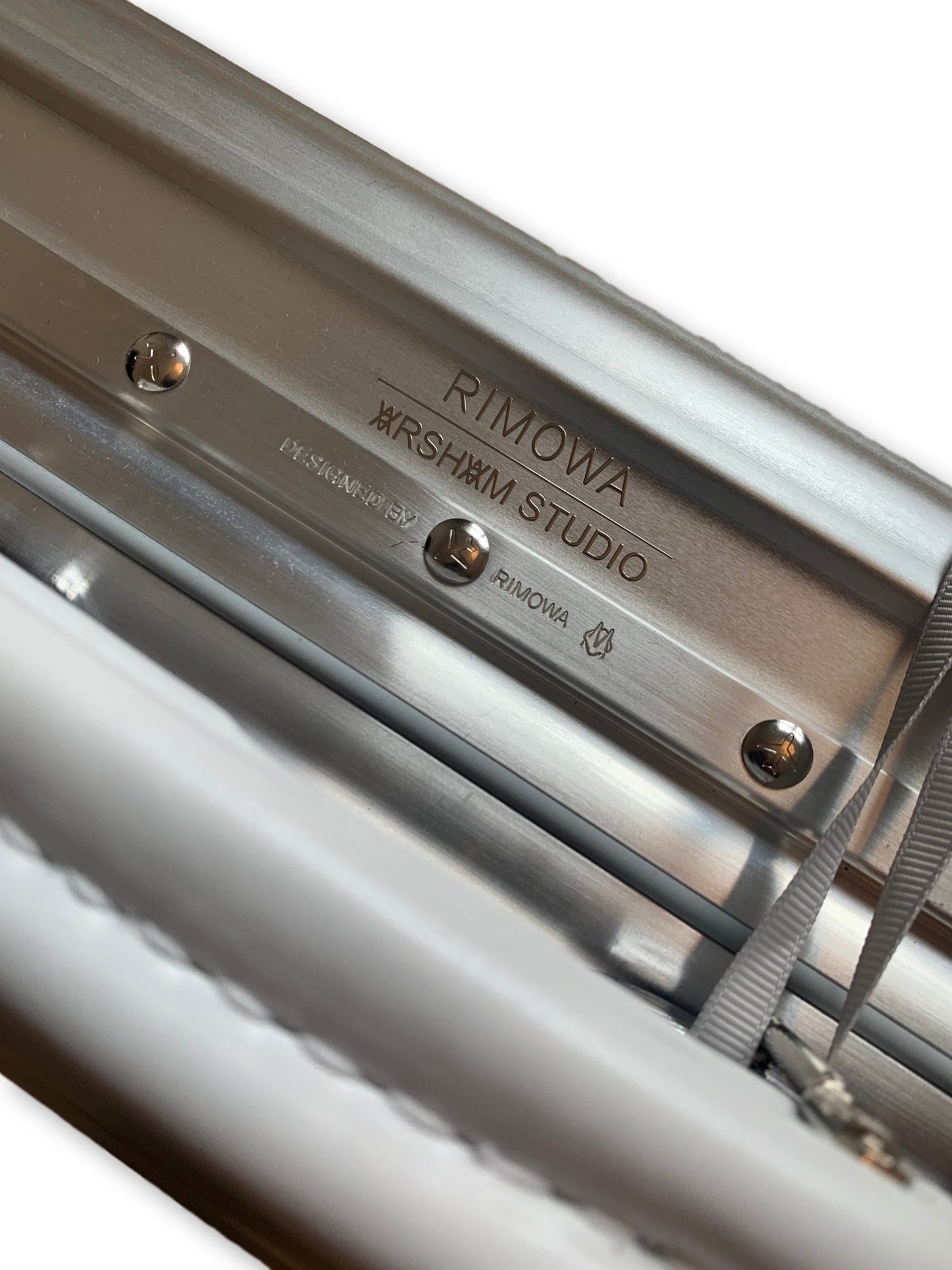 Rimowa Eroded Attache