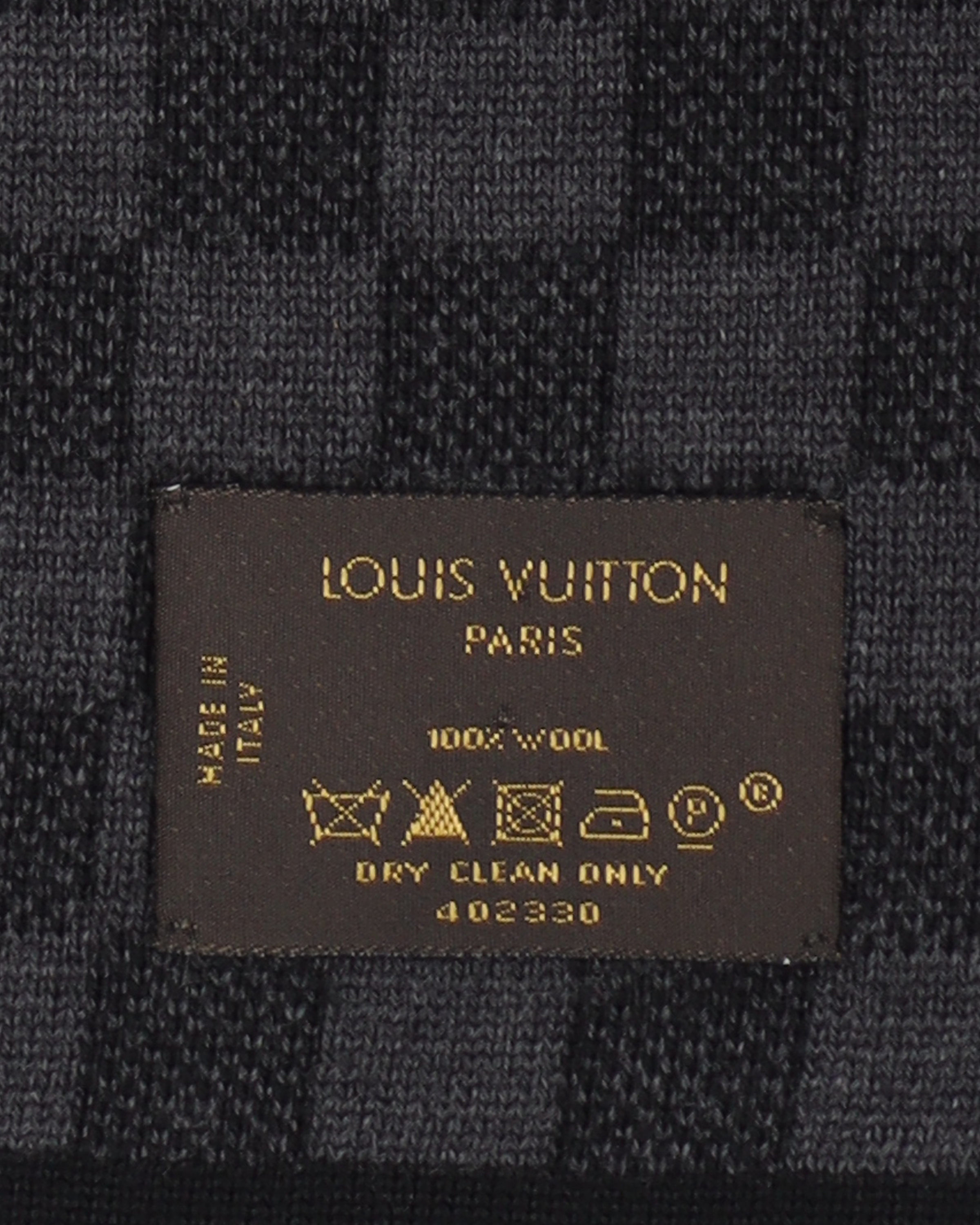Louis Vuitton Men's Damier Graphite Rain Scarf