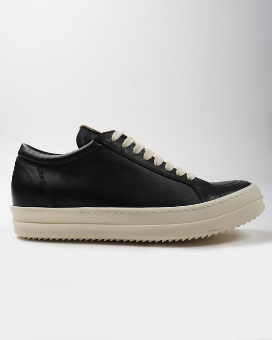 Vintage Low Sneakers