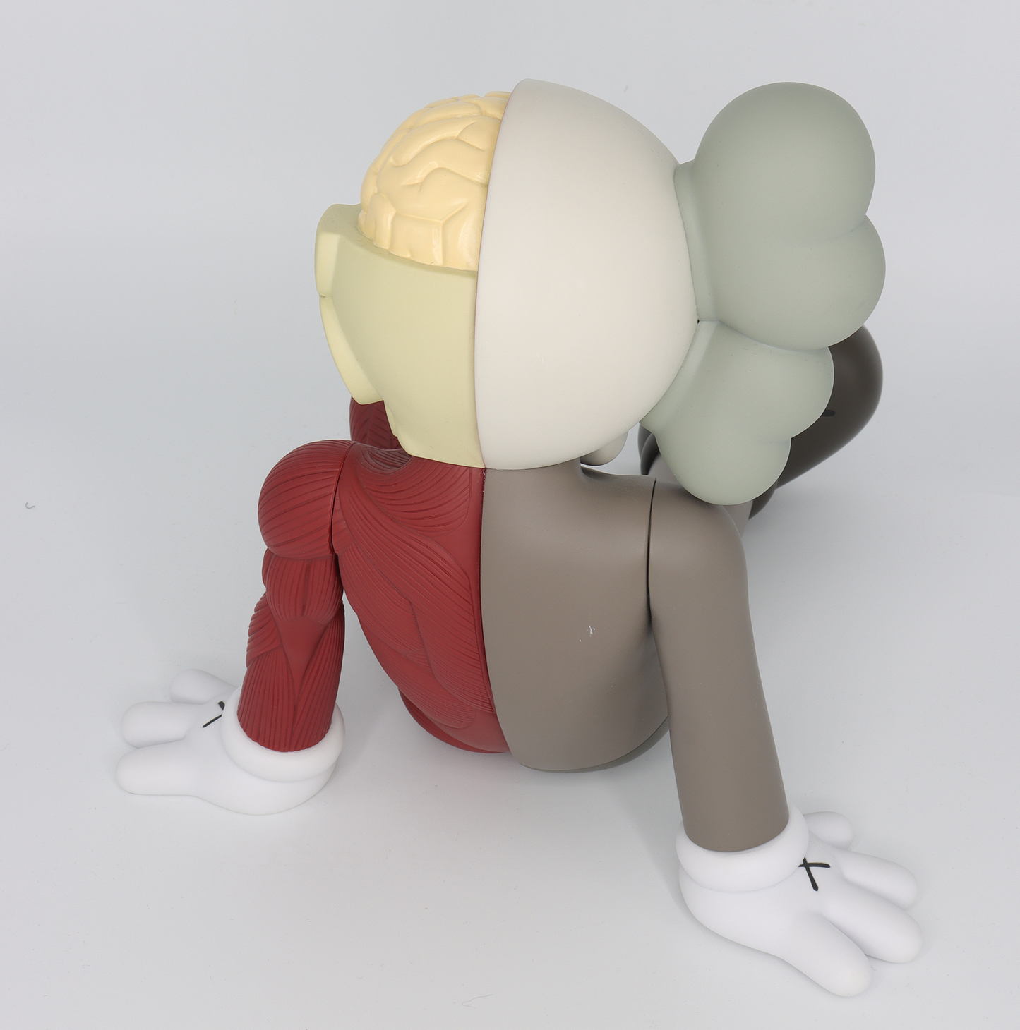 Resting Place Vinyl Figure - Brown (2013)